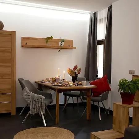 Md-7 Lutherstrasse 15 - Luxus-wasserbett-smarttv-terrasse-2schlafzimmer